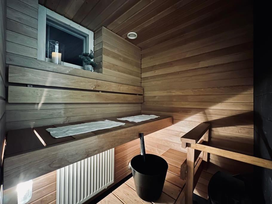 Spacious City Center Apt - Sauna - Self Check In روفانييمي المظهر الخارجي الصورة